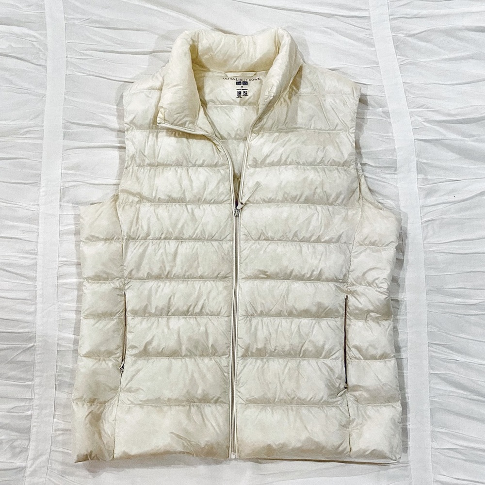 Uniqlo White Ultra Light Puffy Down Vest